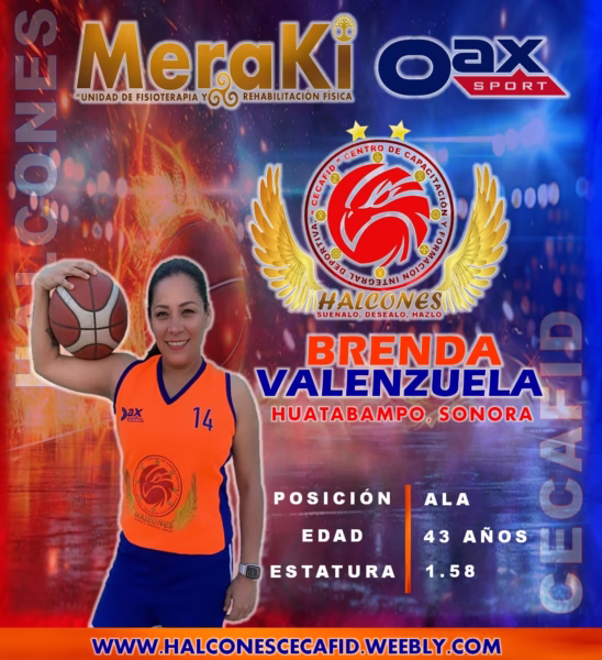 Brenda Valenzuela posando con su uniforme naranja del equipo Halcones CECAFID, sosteniendo un balón de baloncesto. Información adicional: posición ala, edad 43 años, estatura 1.58. Huatabampo, Sonora.