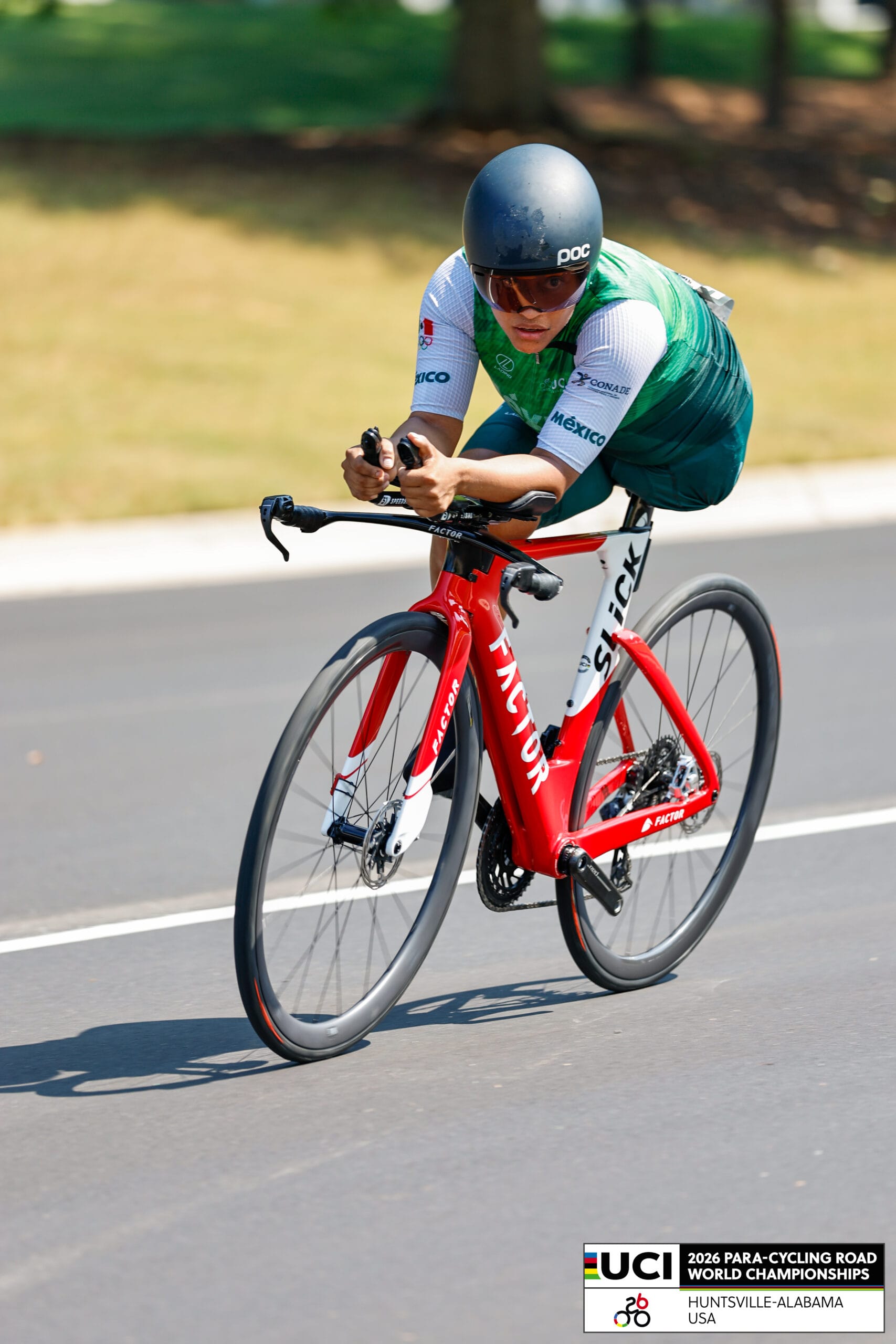 Gilda Hernández competing at the 2026 UCI Para-cycling Road World Championships in Huntsville, Alabama.